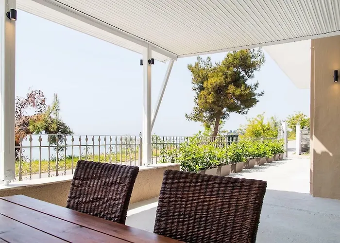 Alexandra * Nea Iraklia