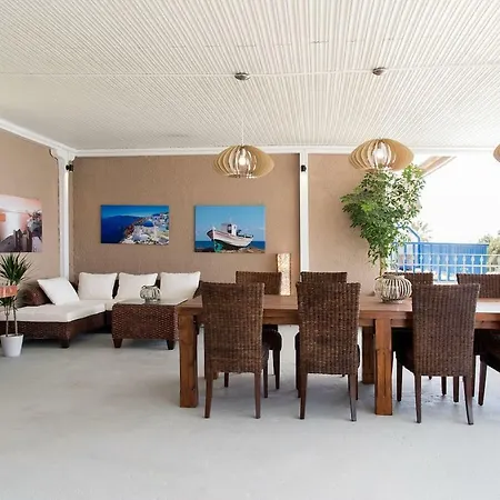 Alexandra Villa Néa Iráklia